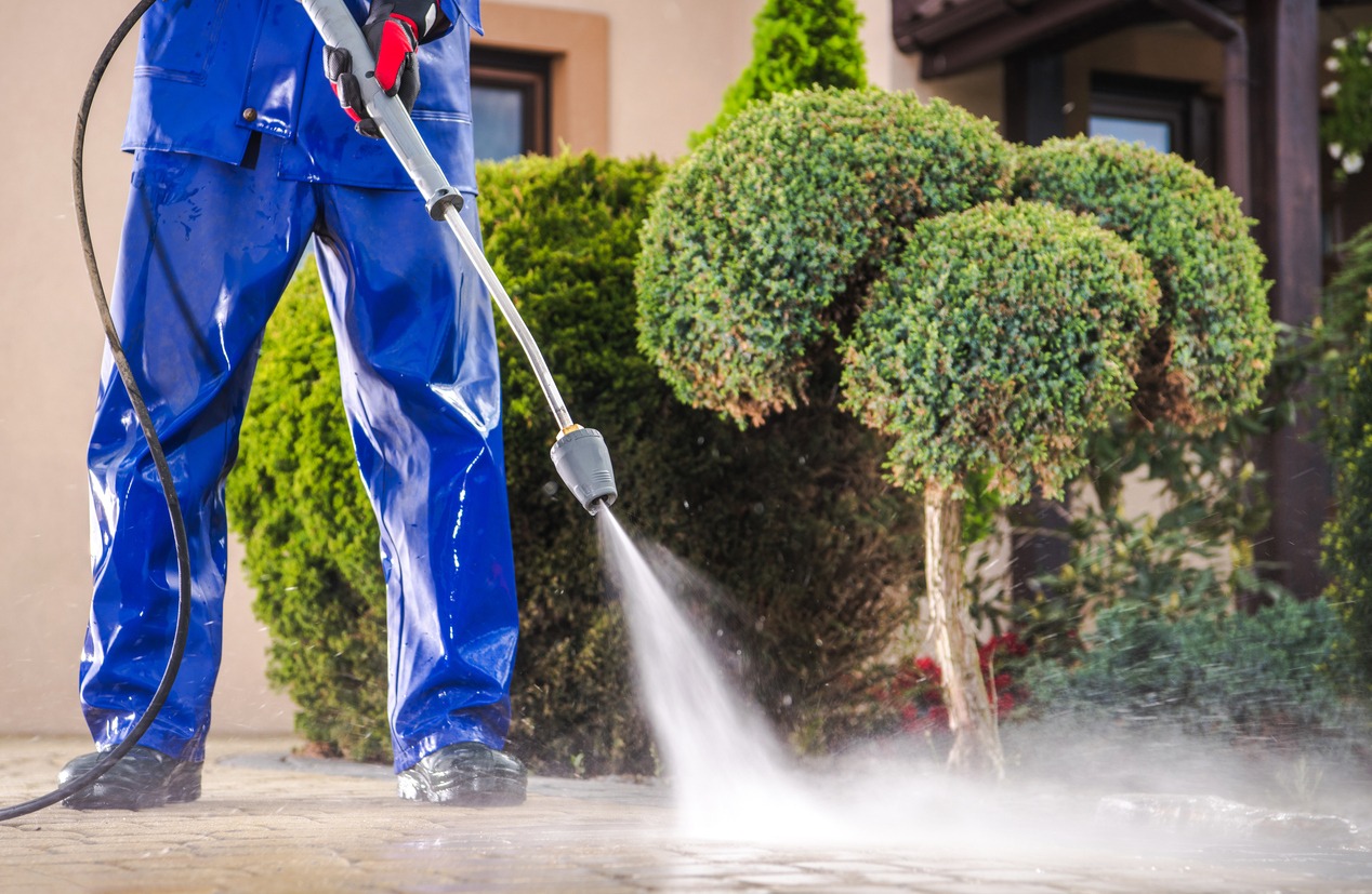 Expert Pressure Washing Service in Dublin for Residential and Commercial Use